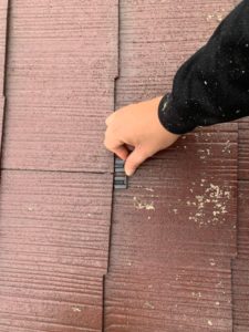 埼玉県　宮代町　屋根塗装　縁切り　タスペーサー取り付け　スレート系屋根材　スレート屋根