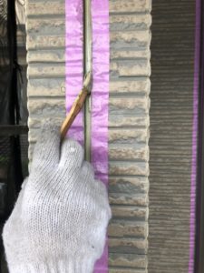 上尾市屋根外壁塗装　プライマー