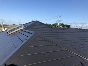 埼玉県 幸手市 屋根カバー スーパーガルテクト ガルバリウム 屋根カバー工法