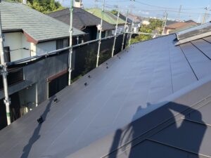 埼玉県 幸手市 屋根カバー スーパーガルテクト ガルバリウム 屋根カバー工法