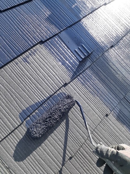 鴻巣市　屋根塗装　上塗り