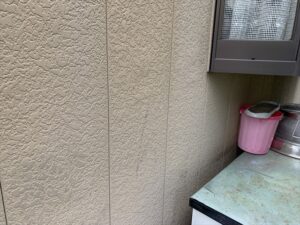 蓮田市　モルタル外壁　塗膜の退色