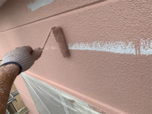 白岡市にて外壁中塗り塗装