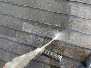 狭山市にて屋根の高圧洗浄