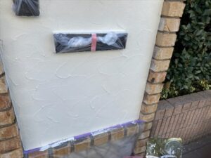 伊奈町で塀の塗装完了後の写真