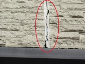 蓮田市でサイディング外壁目地のコーキング材の劣化