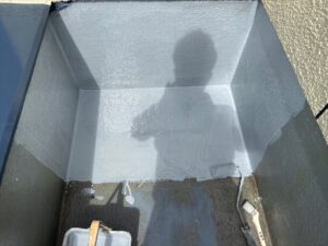 練馬区にてベランダのウレタン防水塗装1回目