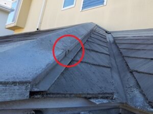 蓮田市にてスレート屋根の棟板金押え釘の浮き