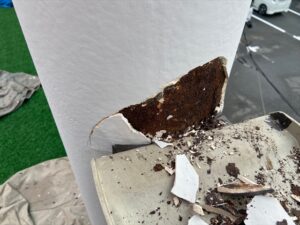 さいたま市にて鉄骨の丸柱のひび割れを撤去