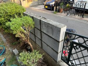 上尾市にて外塀造成のブロック積み完成