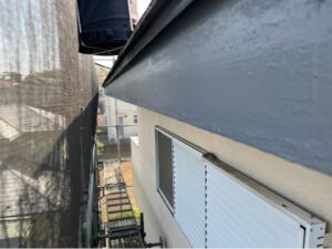 東松山市にて破風板の下塗り後の写真