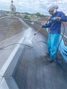 杉戸町にて屋根のバイオ高圧洗浄