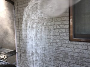 鴻巣市にて外壁のバイオ洗浄