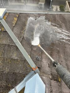 蓮田市にて屋根のバイオ洗浄