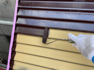 伊奈町にて付帯塗装、雨戸