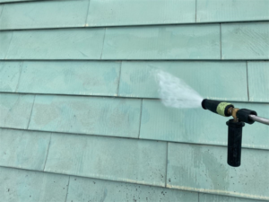 浦和区にて屋根のバイオ高圧洗浄