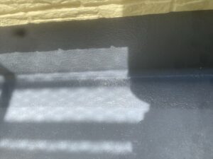 春日部市にてベランダ床面のトップコート塗装完了