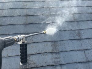 春日部市にて屋根の高圧洗浄