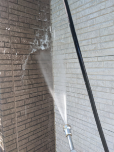 さいたま市にて外壁のバイオ洗浄