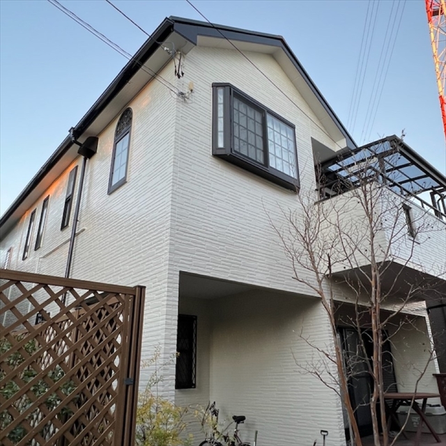 久喜市にて屋根外壁塗装施工後の写真