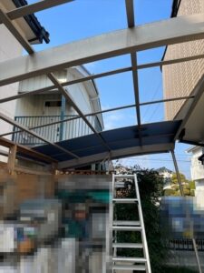 久喜市にてカーポート屋根のポリカーボネート交換
