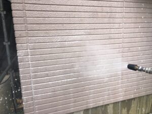 春日部市にて外壁のバイオ洗浄