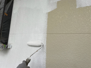 伊奈町にて外壁の下塗り塗装