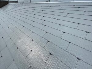 蓮田市にて屋根塗装、縁切りのタスペーサー設置