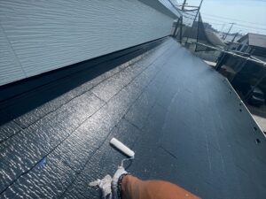 さいたま市見沼区にて屋根塗装のトップコート