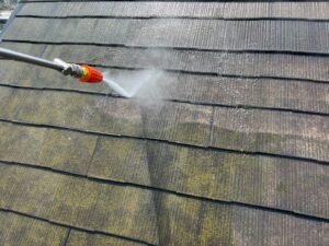 白岡市にて屋根の高圧洗浄