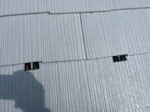9白岡市にて屋根タスペーサー設置