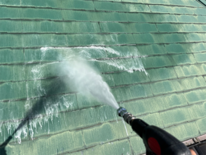 白岡市にて屋根のバイオ高圧洗浄