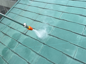 加須市にて屋根の高圧洗浄