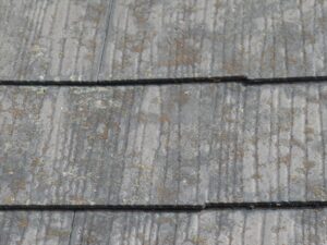 蓮田市にて屋根塗膜の劣化の拡大写真