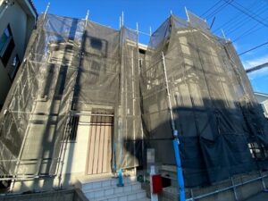 蓮田市にて外壁塗装のための足場組立