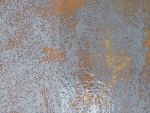 鴻巣市にてベランダ床面にプライマー塗布