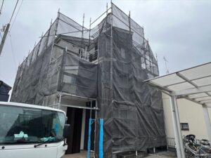上尾市にて外装工事のための足場組立