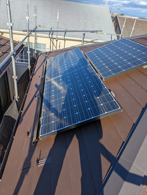 上尾市にてシーガード工事完了、太陽光発電パネル側の写真