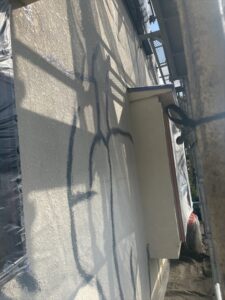 春日部市にて外壁ひび割れのコーキング補修完了