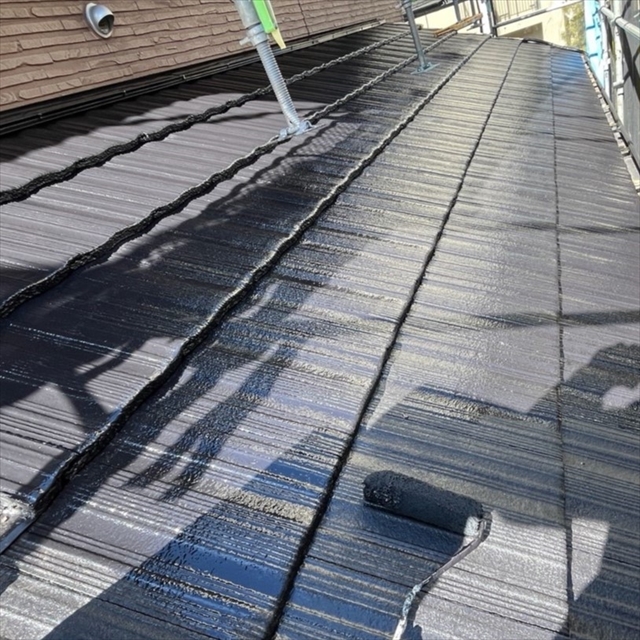 蓮田市にて屋根塗装の施工イメージ写真