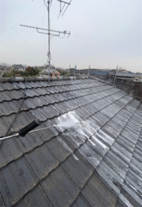 蓮田市にて屋根のバイオ高圧洗浄