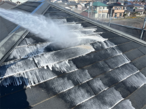 北本市にて屋根のバイオ高圧洗浄