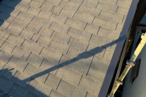 久喜市にて下屋根カバー工事の施工イメージ